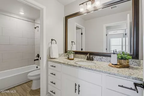 Bath - 13721 Eccles Rd, El Paso, TX 79928 photo 6 of 6