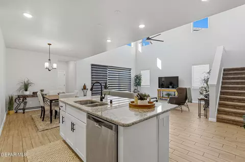 Kitchen - 13721 Eccles Rd, El Paso, TX 79928 photo 9 of 9