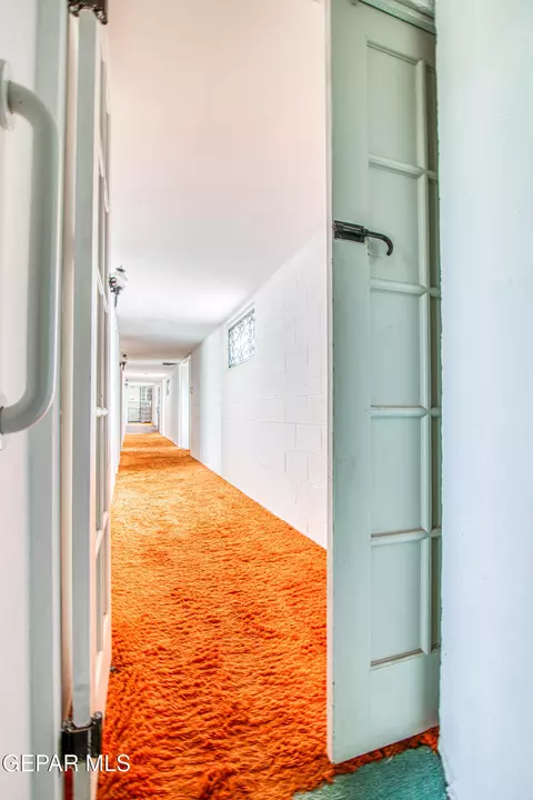 Entry Way - 6540 Mcnutt Rd, Anthony, NM 88021 photo 7 of 7