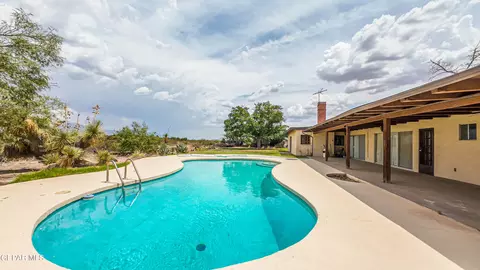 Exterior - 6540 Mcnutt Rd, Anthony, NM 88021 photo 10 of 12