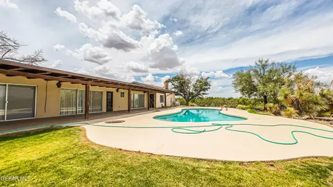 Exterior - 6540 Mcnutt Rd, Anthony, NM 88021 photo 9 of 12