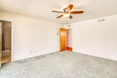 Bedroom - 6540 Mcnutt Rd, Anthony, NM 88021 photo 5 of 6