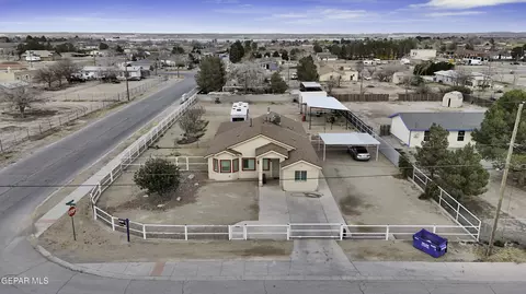11701 Flor Del Rio St, Socorro, TX 79927