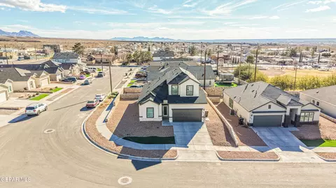 1320 Hickerson Dr, Canutillo, TX 79835