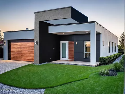 624 Paseo Campanero St, Horizon City, TX 79928