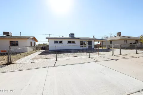 4920 Tetons Dr, El Paso, TX 79904