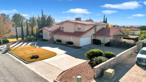 5809 Via Cuesta Dr, El Paso, TX 79912