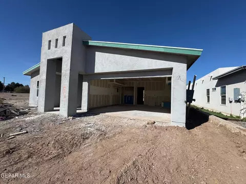 601 Harvest Grove Ln, Socorro, TX 79927