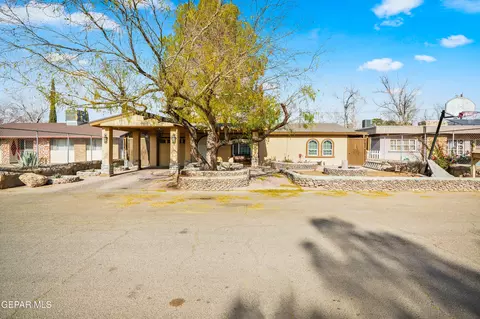 404 Lesa Ln, El Paso, TX 79915