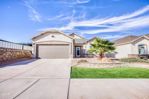 1001 Summer Lake St, El Paso, TX 79928