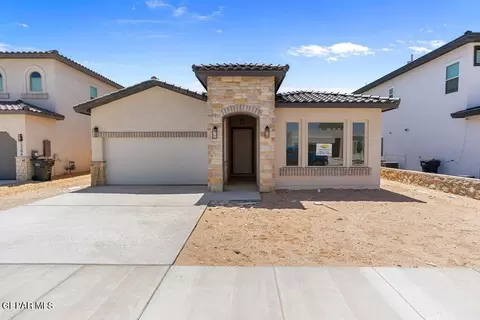 7433 Norte Portugal Ln, El Paso, TX 79934