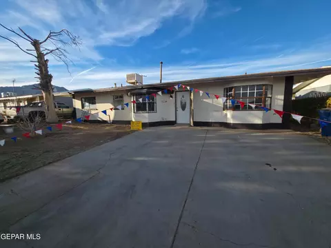 4801 Chisos Ln, El Paso, TX 79904