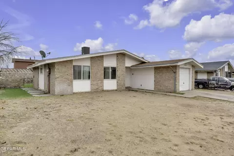 10824 Obsidian St, El Paso, TX 79924