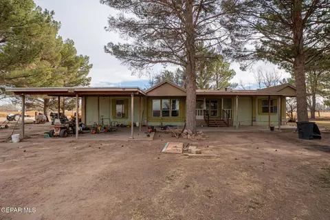 255 Windgail Rd, Clint, TX 79836