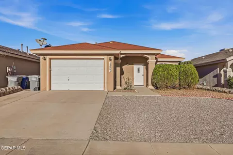 14061 Robert Ituarte Dr, El Paso, TX 79938