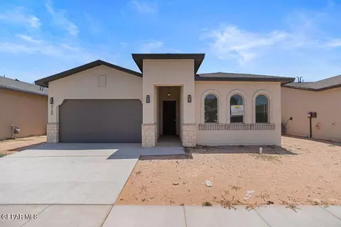 1112 Steel Hill Ave, Santa Teresa, NM 88008