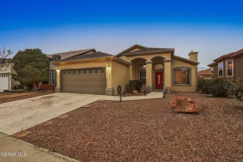11321 Manuel Moreno Dr, El Paso, TX 79934