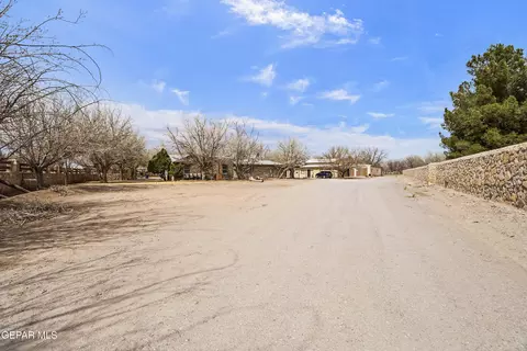 Exterior - 8445 Roseway Dr, El Paso, TX 79907 photo 5 of 11