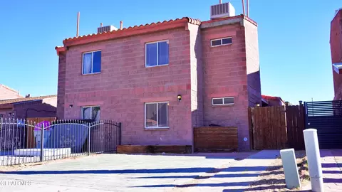 3568 Oasis Dr, El Paso, TX 79936