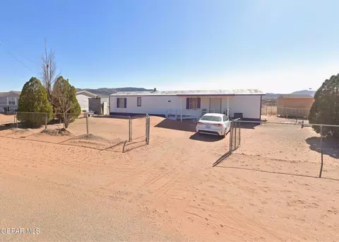 5582 Ch Hunton St, El Paso, TX 79938
