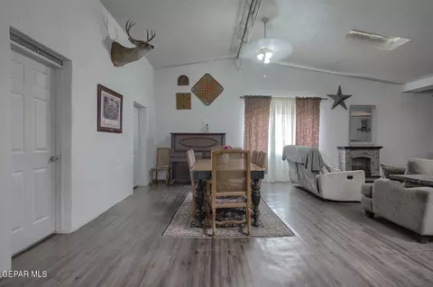Dining - 261 Indian Head Rd, Tornillo, TX 79853 photo 2 of 3