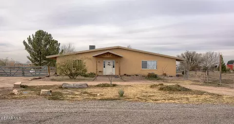 261 Indian Head Rd, Tornillo, TX 79853