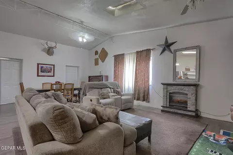 Living - 261 Indian Head Rd, Tornillo, TX 79853 photo 4 of 4