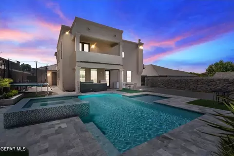 7233 Camino Del Sol Dr, El Paso, TX 79912
