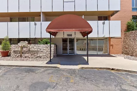 1800 N Stanton St #204, El Paso, TX 79902