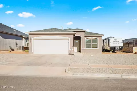 809 Coyote Melon Dr, Socorro, TX 79927