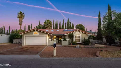 5704 Verde Lagos Pl, El Paso, TX 79932