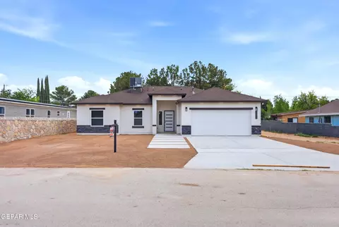 676 Artesano Rd, Socorro, TX 79927