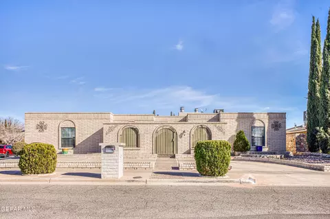 1672 Lou Graham Dr, El Paso, TX 79936