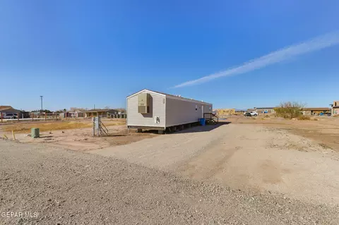 331 Plaza Bonita Way, Clint, TX 79836