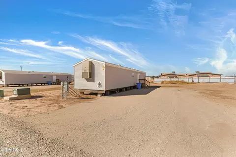 341 Plaza Bonita Way, Clint, TX 79836