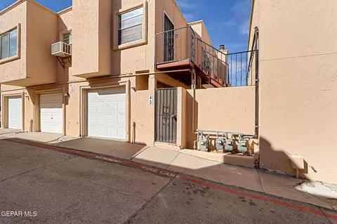2520 San Jose Ave #4D, El Paso, TX 79930