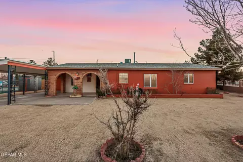 728 Artemediano St, Socorro, TX 79927