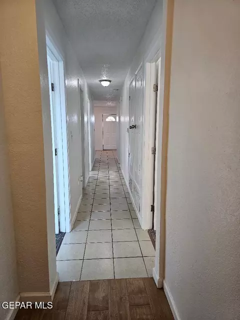 Entry Way - 401 Fifth St, Anthony, TX 79821 photo 1 of 2