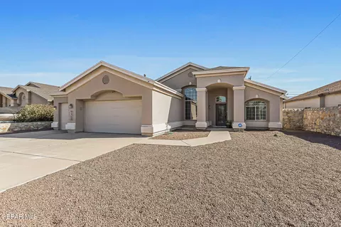 7360 Phil Hansen Dr, Canutillo, TX 79835