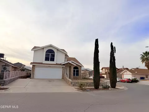 11045 Thatcher Pond Ln, El Paso, TX 79934