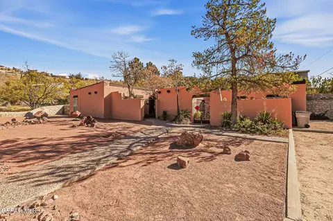 820 Turney Dr #AB, El Paso, TX 79902