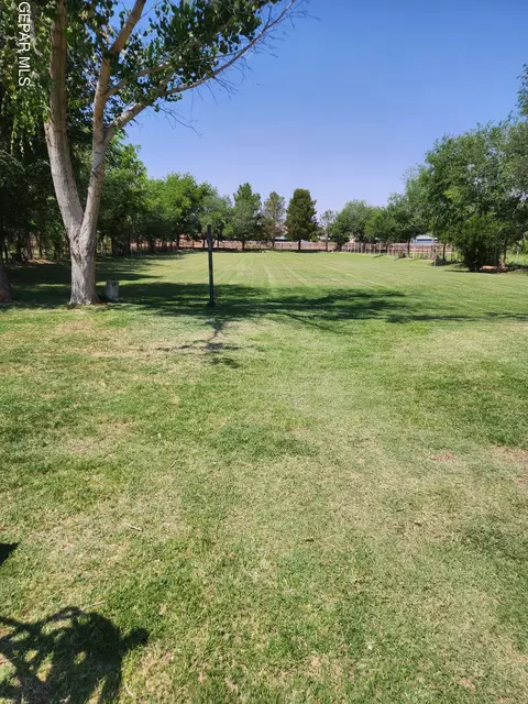 4279 Boy Scout Ln, El Paso, TX 79922