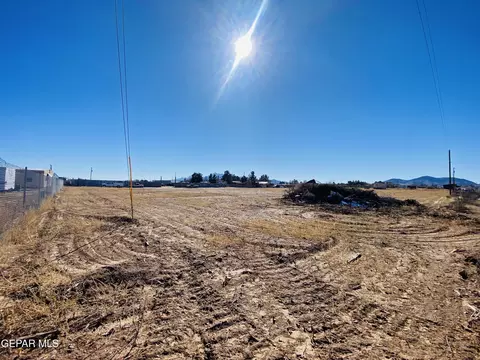 2060 Green Tree Loop, Chaparral, NM 88081 photo 7
