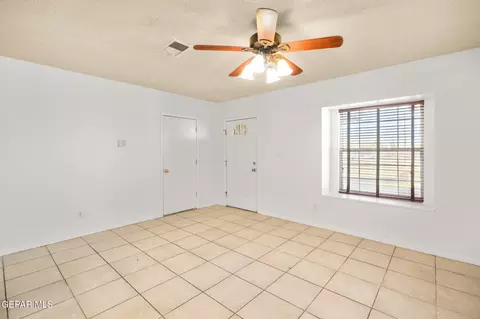Living - 3324 Harkis Rd, El Paso, TX 79936 photo 2 of 3