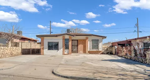 288 Ellsworth Dr, El Paso, TX 79928