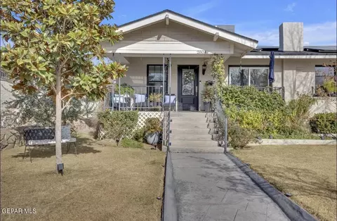 2804 N Campbell St, El Paso, TX 79902