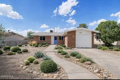 1625 Phil Gibbs Dr, El Paso, TX 79936