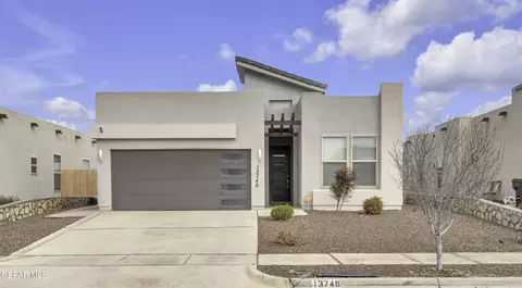 13749 Blackburn Ave, Horizon City, TX 79928