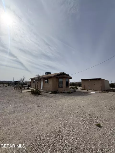 17460 Diego Ave, El Paso, TX 79938