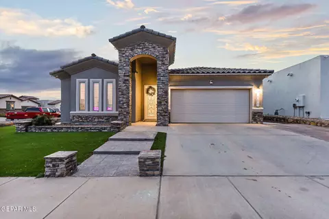 901 Felton Pl, El Paso, TX 79928